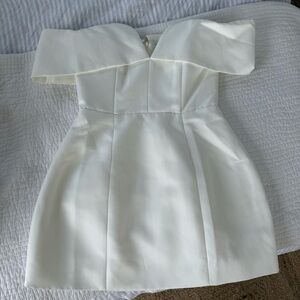 Elliatt Off-Shoulder Cream Dress